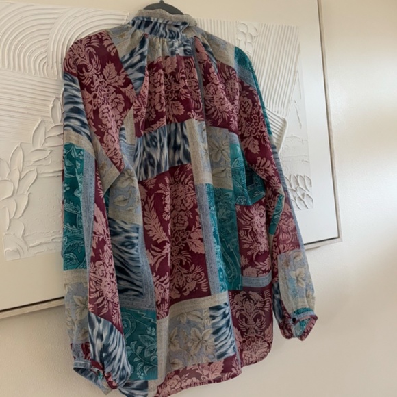 Coldwater Creek Women's SZ S Maroon Blue Cream Blouse Front 1/2 Button w/ Tie - Picture 11 of 13